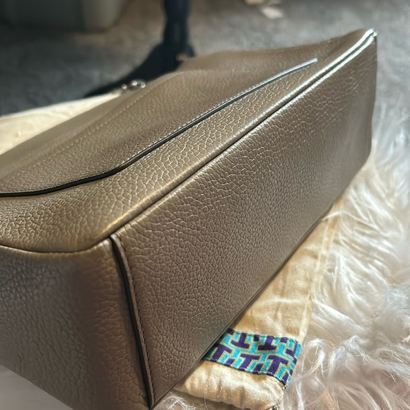 Tory Burch Britten Flap Shoulder Bag - Picture 8 of 9